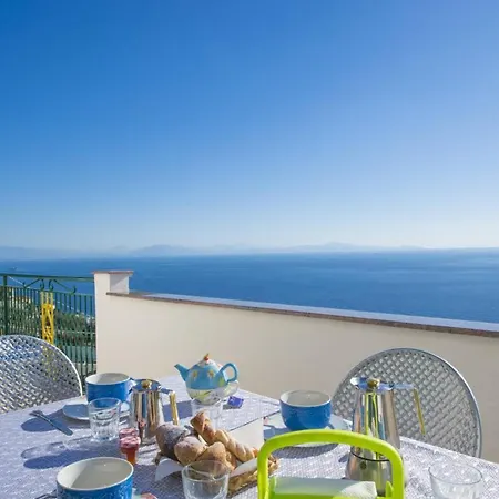 Casa Raffaele, Terrace With Solarium And Sea View דירה